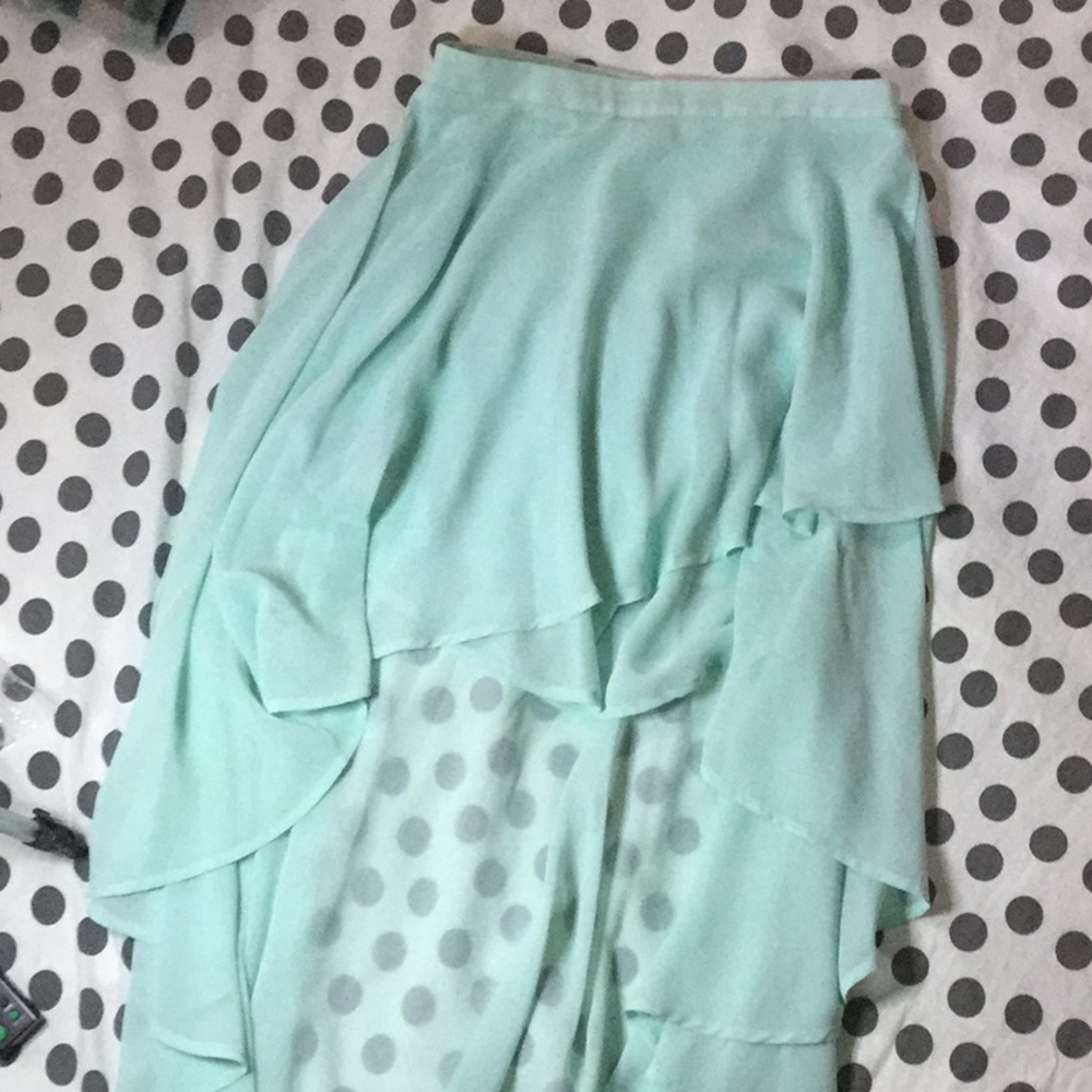 Forever 21 hi low skirt